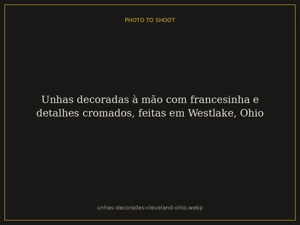 Unhas decoradas à mão com francesinha e detalhes cromados, feitas em Westlake, Ohio